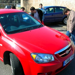 Inspecting the Kia Cerato.